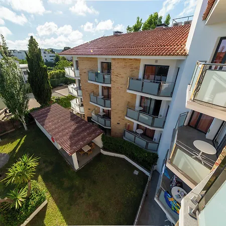 Апартаменты Sunway Apollo Сиджес